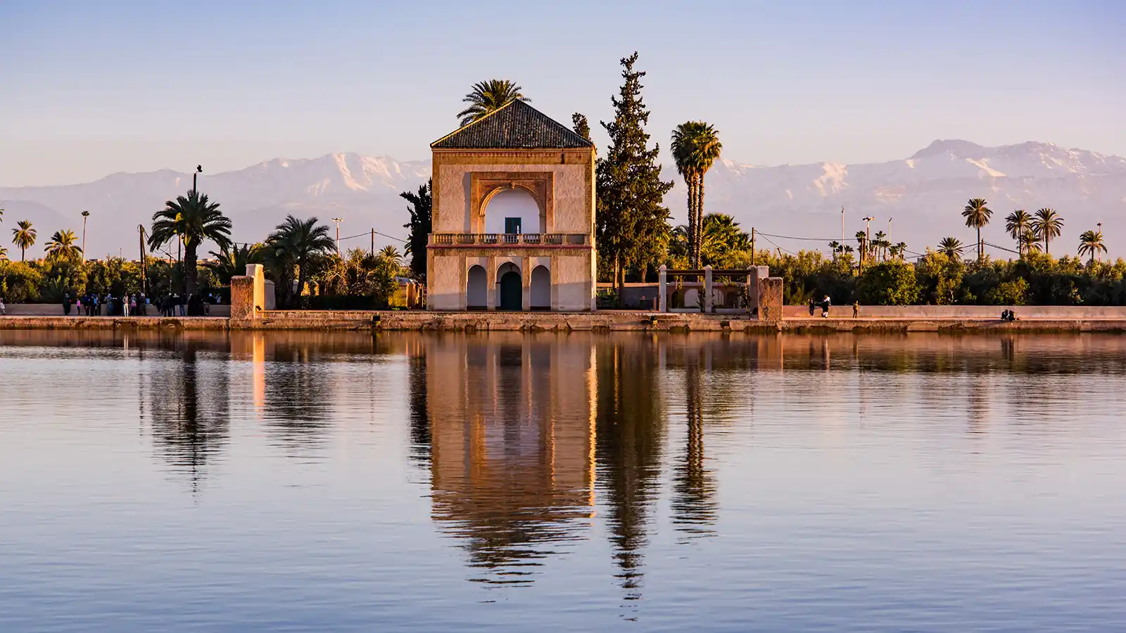 Marrakech medina guided tour with Menara Gardens, pavilion and Atlas Mountains view