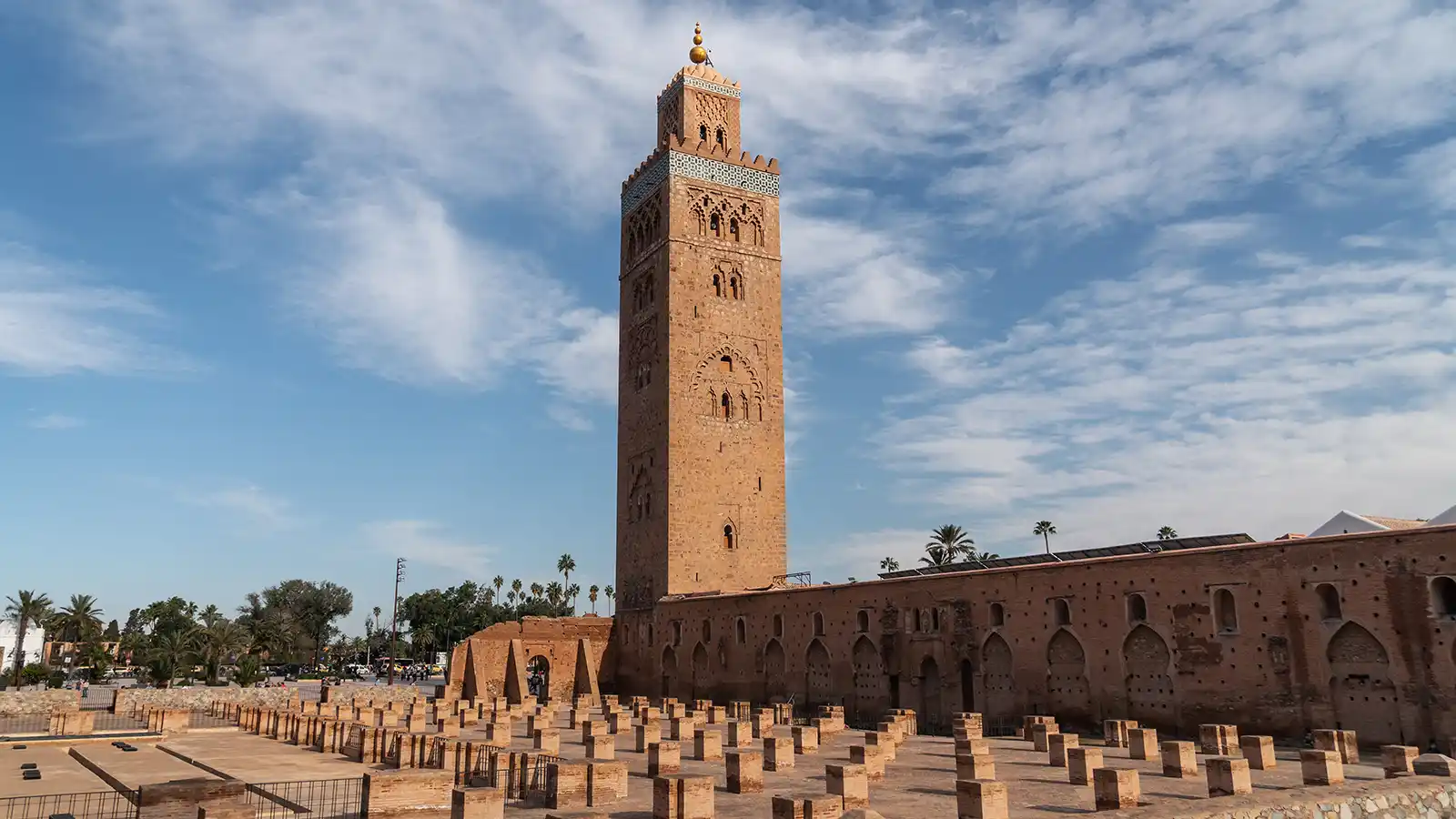 Private Marrakech guided tour with Koutoubia Mosque landmark in the Red City